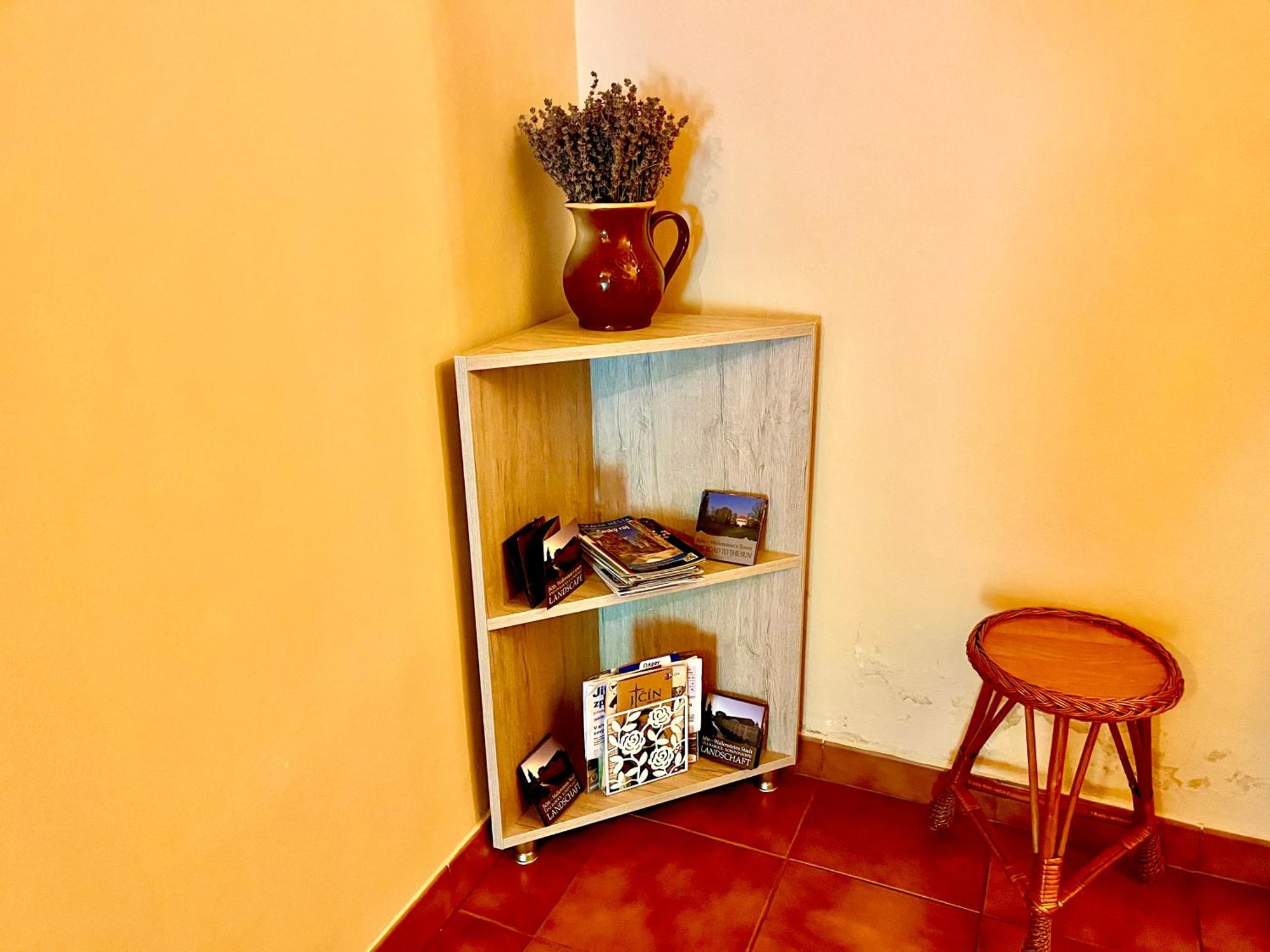 P&P Jicin Apartments - Soukrome 2-3 Luzkove Pokoje S Vlastni Kuchyni A Koupelnou מראה חיצוני תמונה